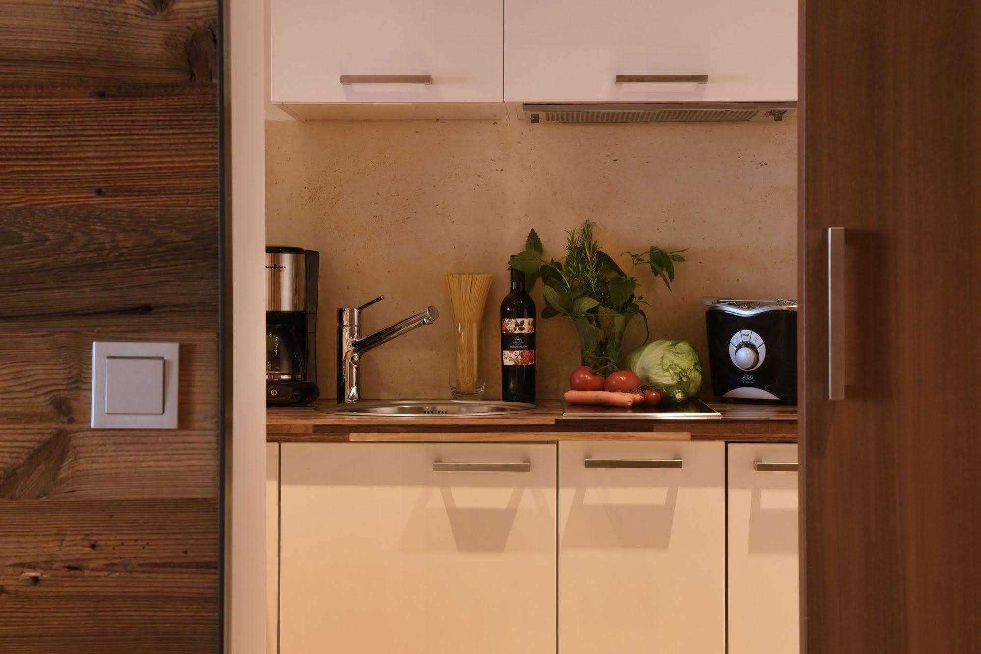 Alia Appartements & Wellness ラグンド エクステリア 写真